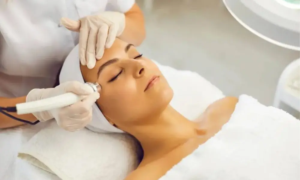 Cuidados essenciais relacionados com a harmonização facial, antes e depois dos tratamentos, para maior segurança e eficácia.